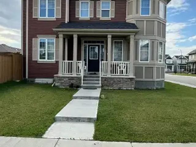 3 Bedroom House Calgary AB 105378240