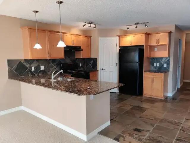 3 Bedroom House Calgary AB 105394703