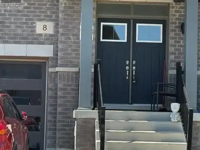 3 Bedroom House Caledon ON 104864301