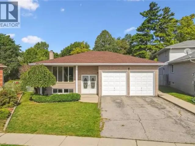 3 Bedroom House Cambridge ON 104638568