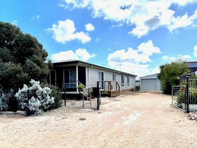 3 Bedroom House Ceduna SA 105932943