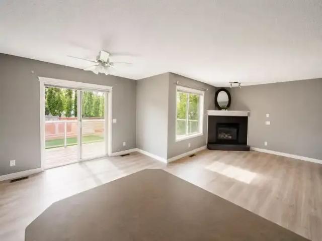 3 Bedroom House Chestermere AB 105269438