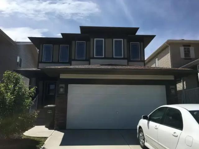 3 Bedroom House Airdrie AB 104940896