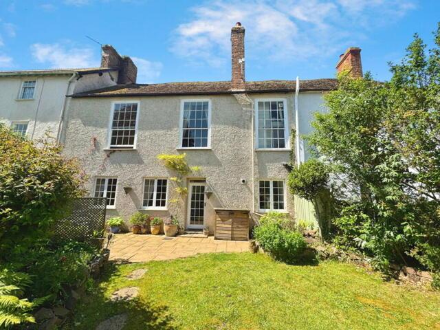 3 Bedroom House Alcombe Somerset 101675074