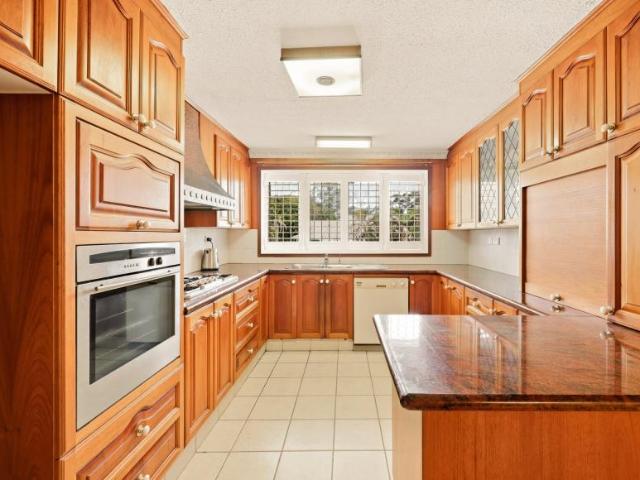 3 Bedroom House Ashgrove QLD LS105572683