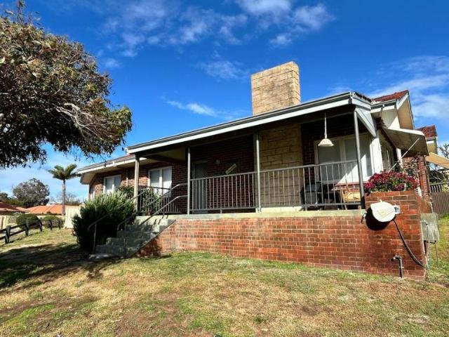 3 Bedroom House Australind WA 105943548