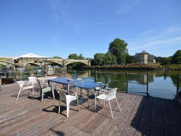 3 bedroom house boat for sale