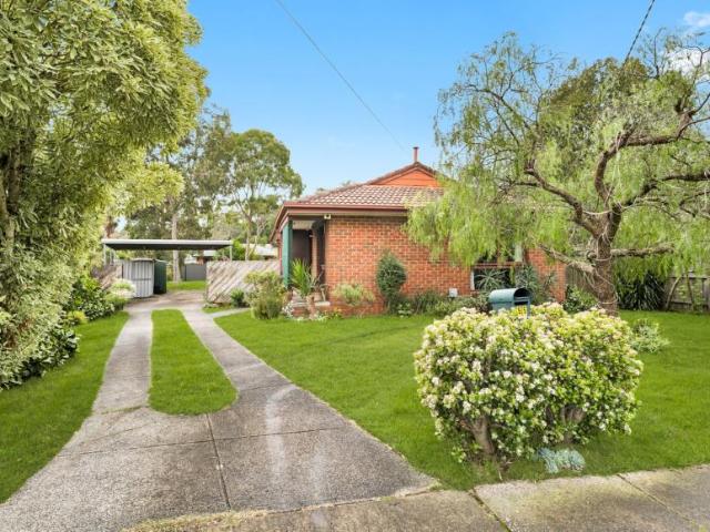 3 Bedroom House Boronia VIC 102887779