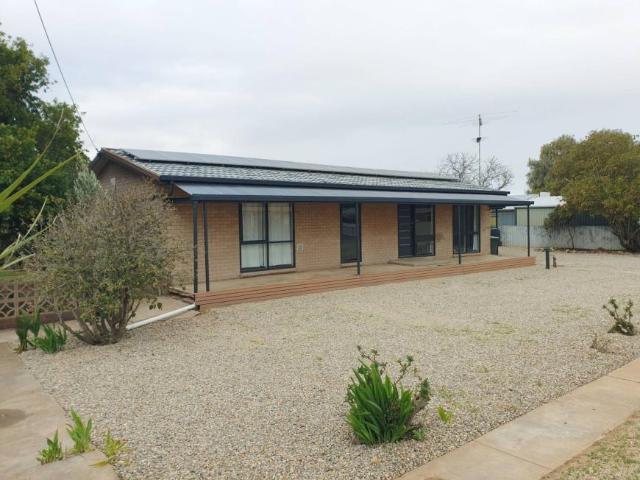 3 Bedroom House Balaklava SA 105863717