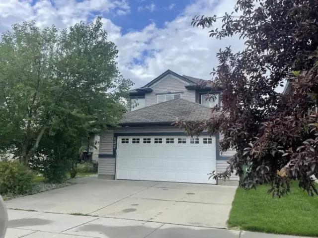 3 Bedroom House Beaumont AB 105486686