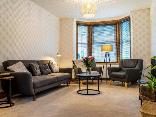 3 Bedroom House Bedford Bedford 85050486