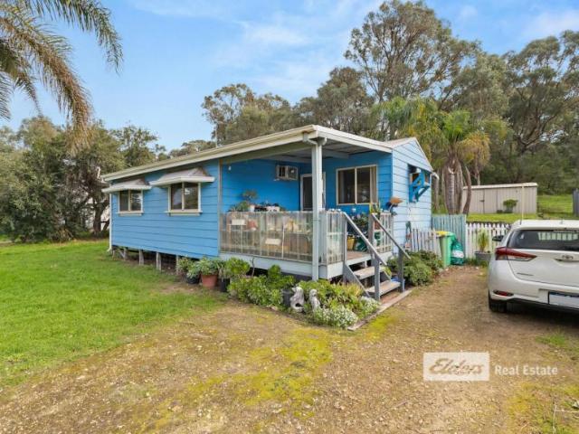 3 Bedroom House Binningup WA 105932957