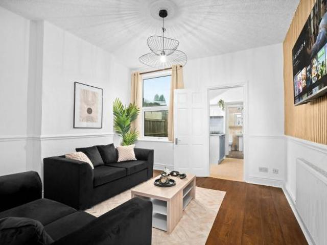 3 Bedroom House Birmingham Birmingham LS85817144
