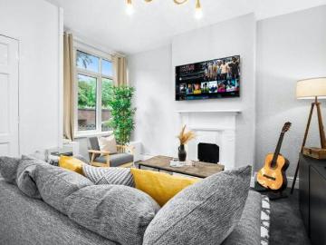3 Bedroom House Birmingham Birmingham 67438943