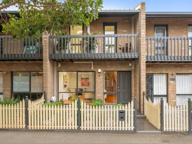 3 Bedroom House Brunswick VIC 102761081