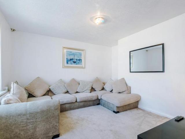 3 Bedroom House Bradford Bradford 90533066