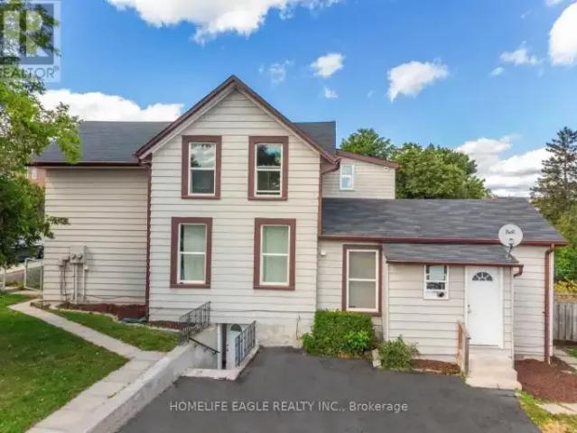 3 Bedroom House Bradford West Gwillimbury ON 105565567