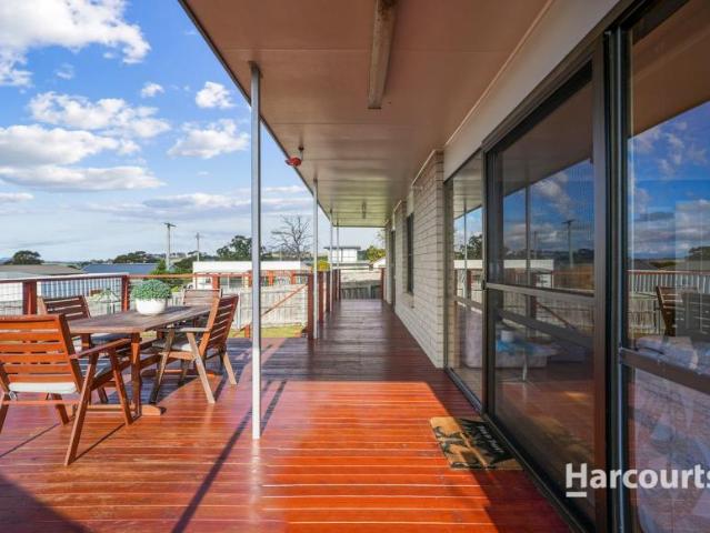 3 Bedroom House Bridport TAS 106029917