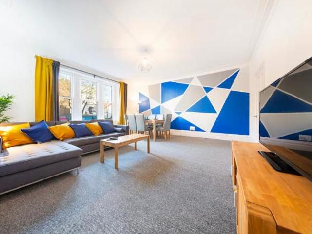 3 Bedroom House Bristol Bristol 67616077