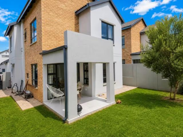3 Bedroom House Broadacres Broadacres 104005838