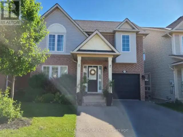 3 Bedroom House Burlington ON 104754014