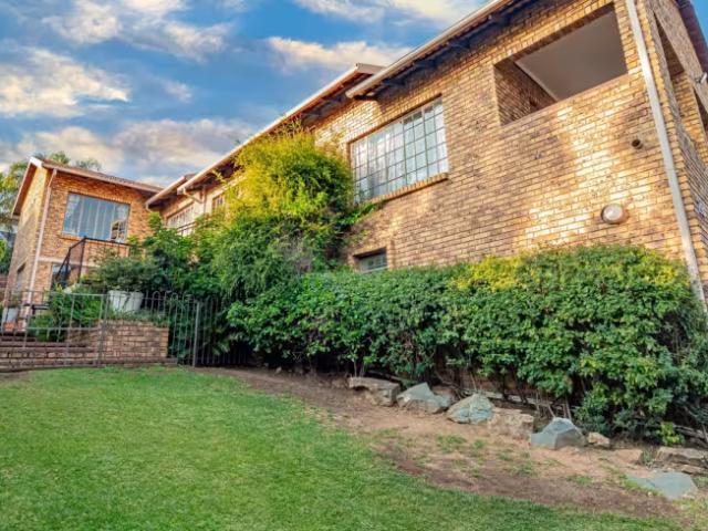 3 Bedroom House Glenvista Glenvista LS103589040