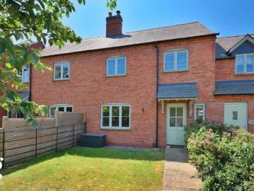 3 Bedroom House Gloucestershire Gloucestershire 99436705