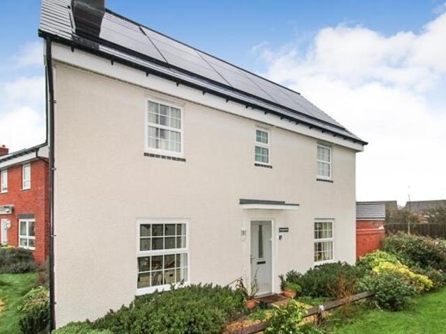 3 Bedroom House Gloucestershire Gloucestershire 101675043