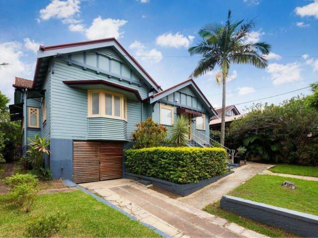 3 Bedroom House Greenslopes