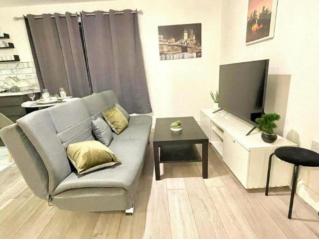 3 Bedroom House Doncaster Doncaster 94994580