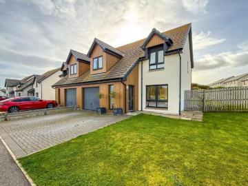 3 Bedroom House Dornoch Dornoch LS101931795