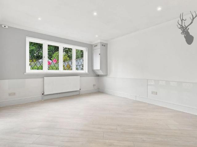 3 Bedroom House Detached