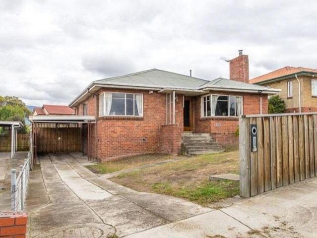 3 Bedroom House DERWENT PARK TAS 104955637