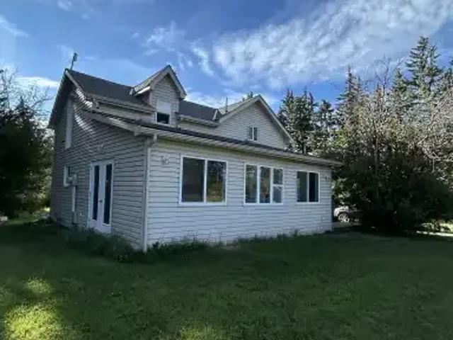 3 Bedroom House Didsbury AB 103542178