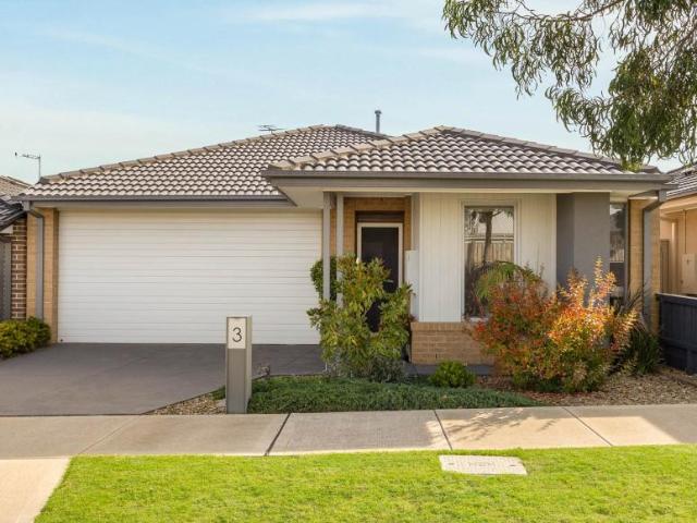 3 Bedroom House Diggers Rest VIC 102763245