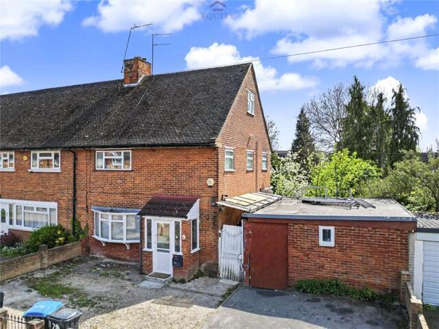 3 Bedroom House Enfield Greater London 101796907