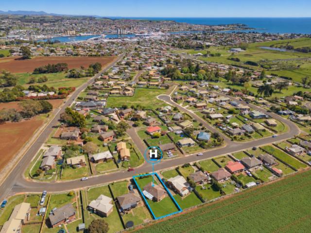 3 Bedroom House East Devonport TAS 106074743