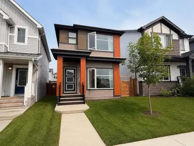 3 Bedroom House Edmonton AB 104506780