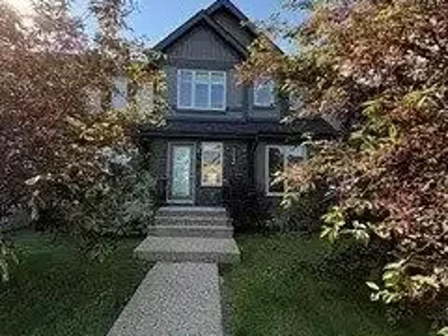 3 Bedroom House Edmonton AB 104638304