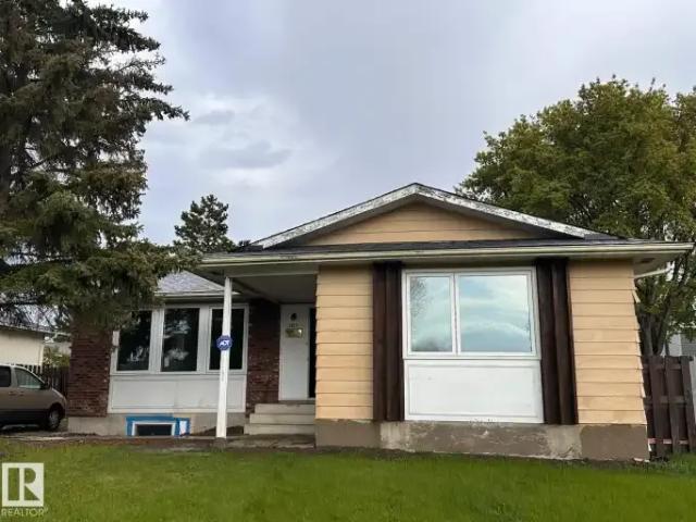 3 Bedroom House Edmonton AB 104681978