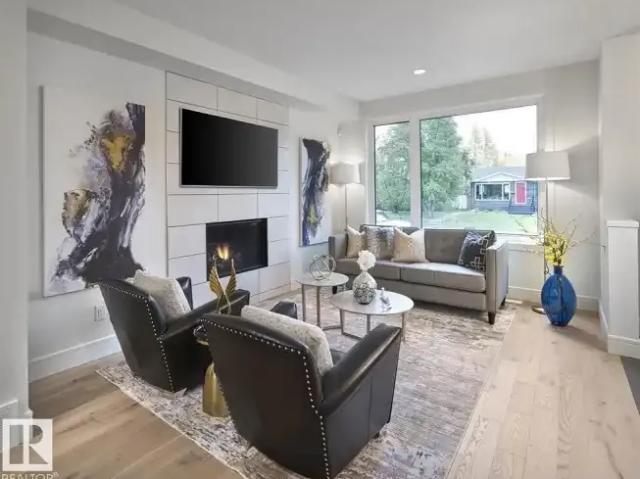 3 Bedroom House Edmonton AB 104876600