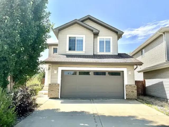 3 Bedroom House Edmonton AB 104985965
