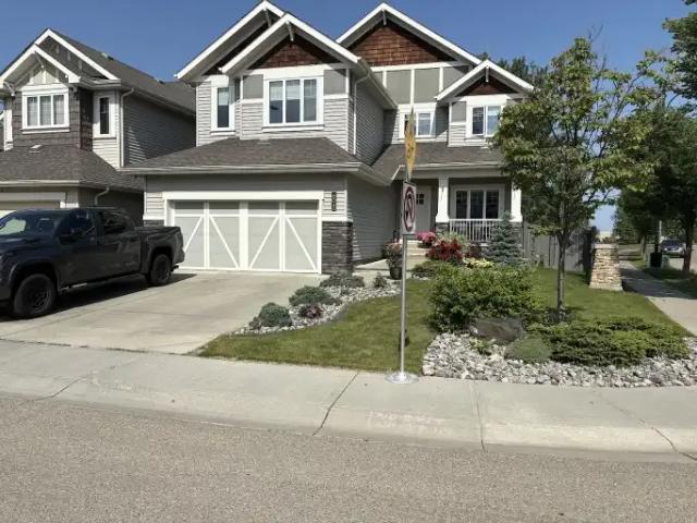 3 Bedroom House Edmonton AB 105185557