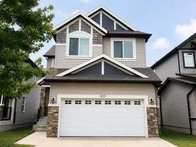 3 Bedroom House Edmonton AB 105185814