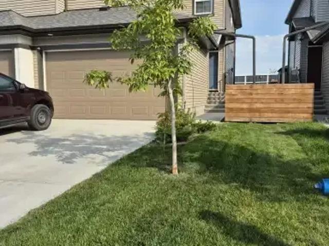 3 Bedroom House Edmonton AB 105226707