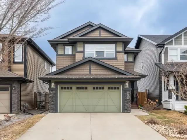 3 Bedroom House Edmonton AB 105226711