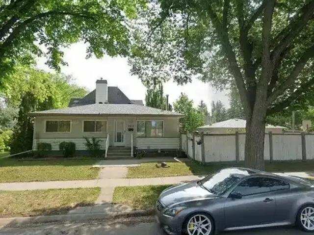 3 Bedroom House Edmonton AB 105486704