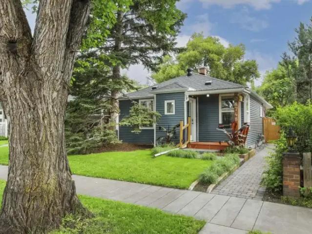 3 Bedroom House Edmonton AB 105526000