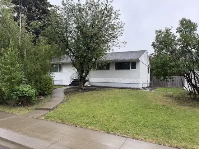 3 Bedroom House Edmonton AB 105674803