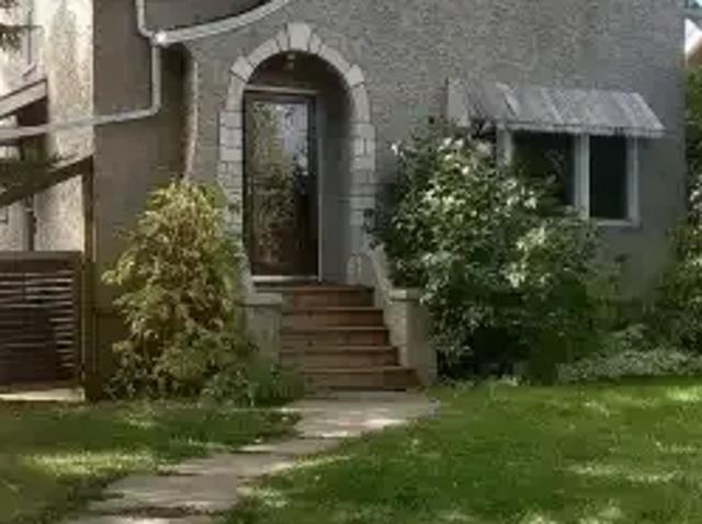 3 Bedroom House Edmonton AB 105782115